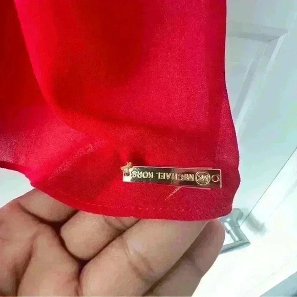 MICHEAL KORS RED SLEVELESS TOP SIZE SMALL - Picture 9 of 9